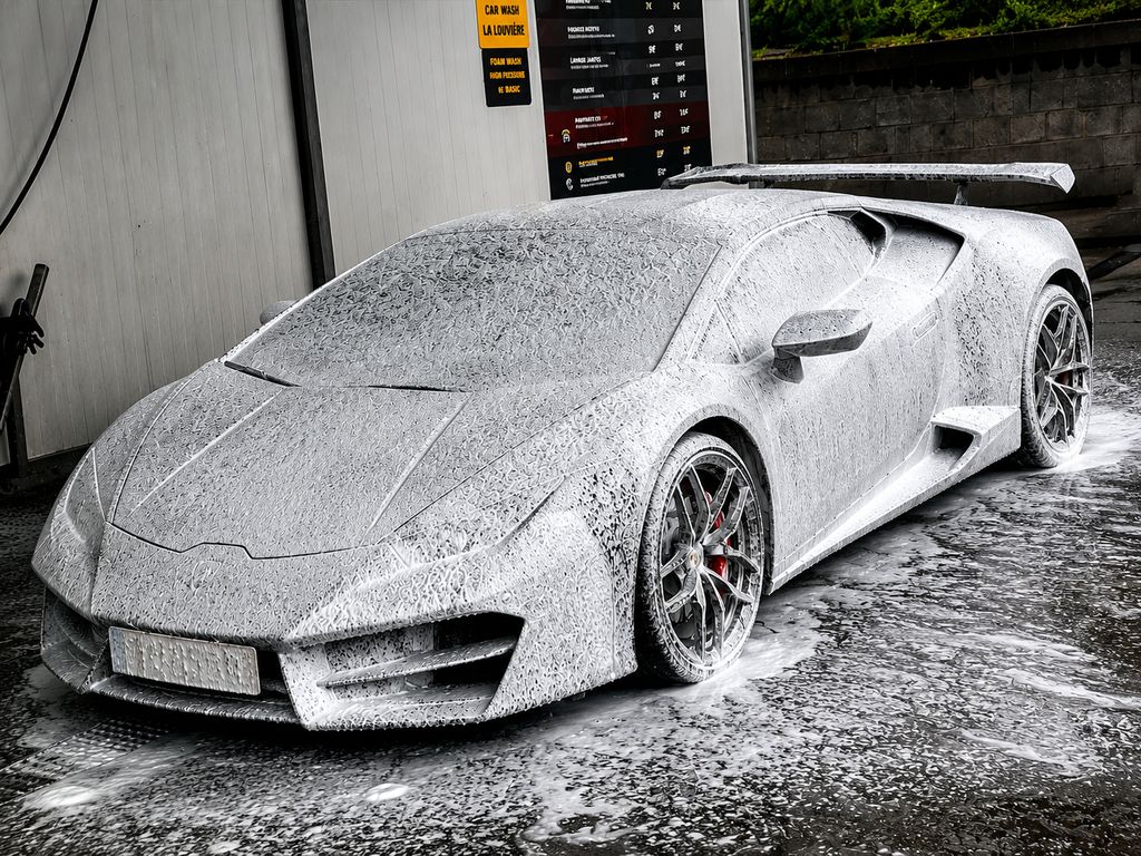 Lamborghini Huracán intégralement couverte de mousse active